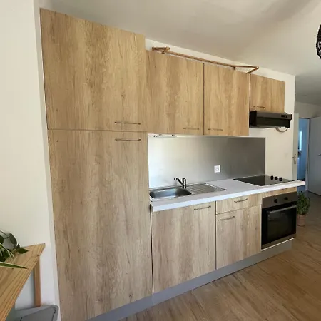 Apartment Le 105 - Appart-sympa - T2 Vue Jardin Et Cave -